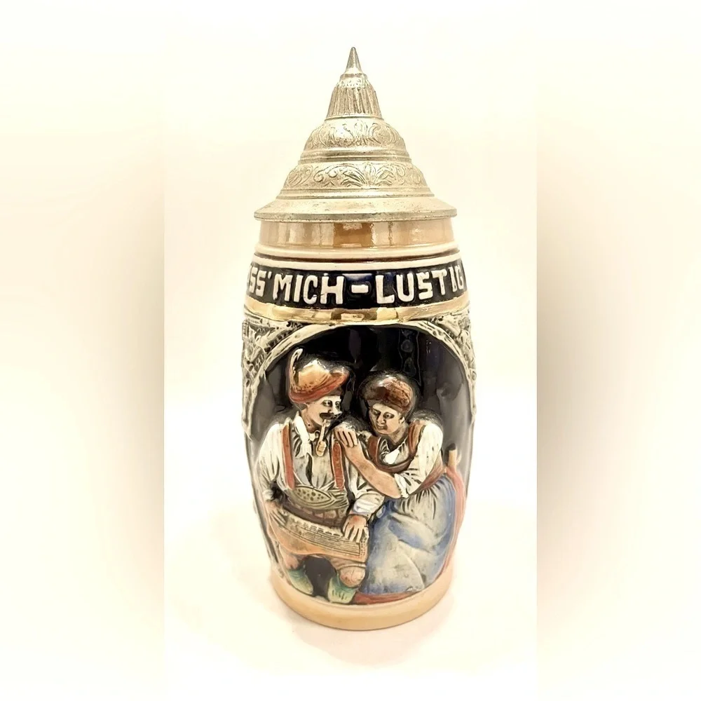 Original King 3 German Beer Stein 500 Pewter Lid Courting Couple Barrel 9”